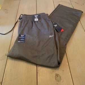Reebok Men’s Knit/Fleece Joggers -Size XXL gray